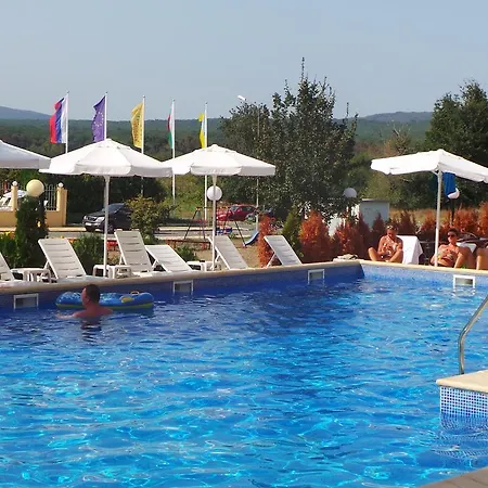 Family Orios 호텔 프리모르스코