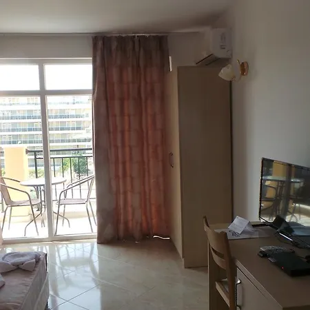 Family Orios Hotel 3*