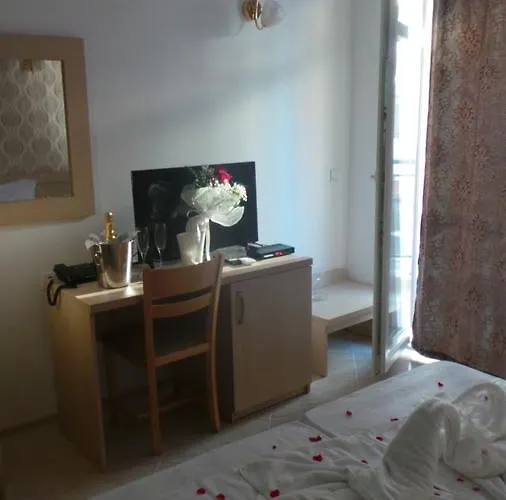 מלון Family Orios