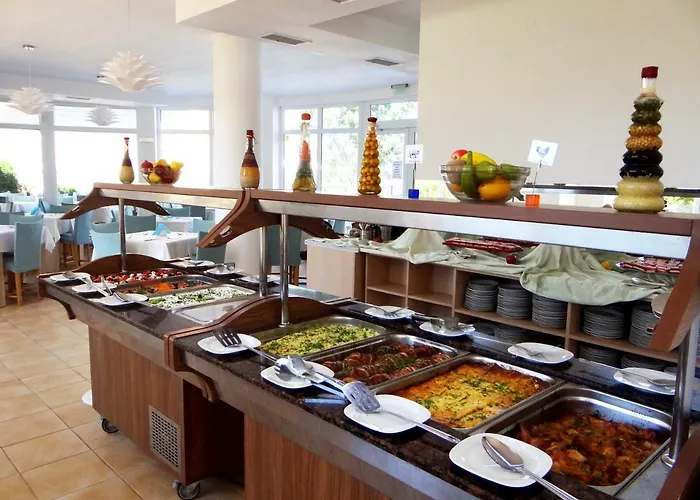 מלון Family Orios 3*