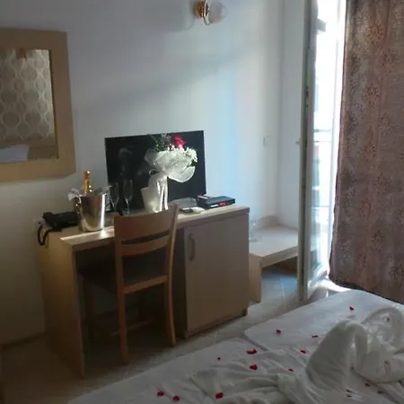 מלון Family Orios