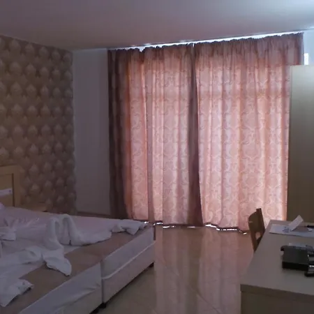 Family Orios Otel