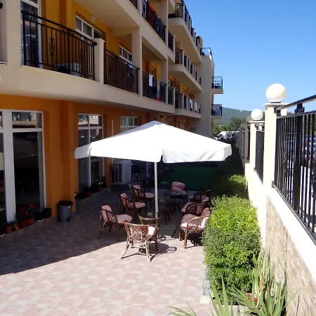 Family Orios Otel